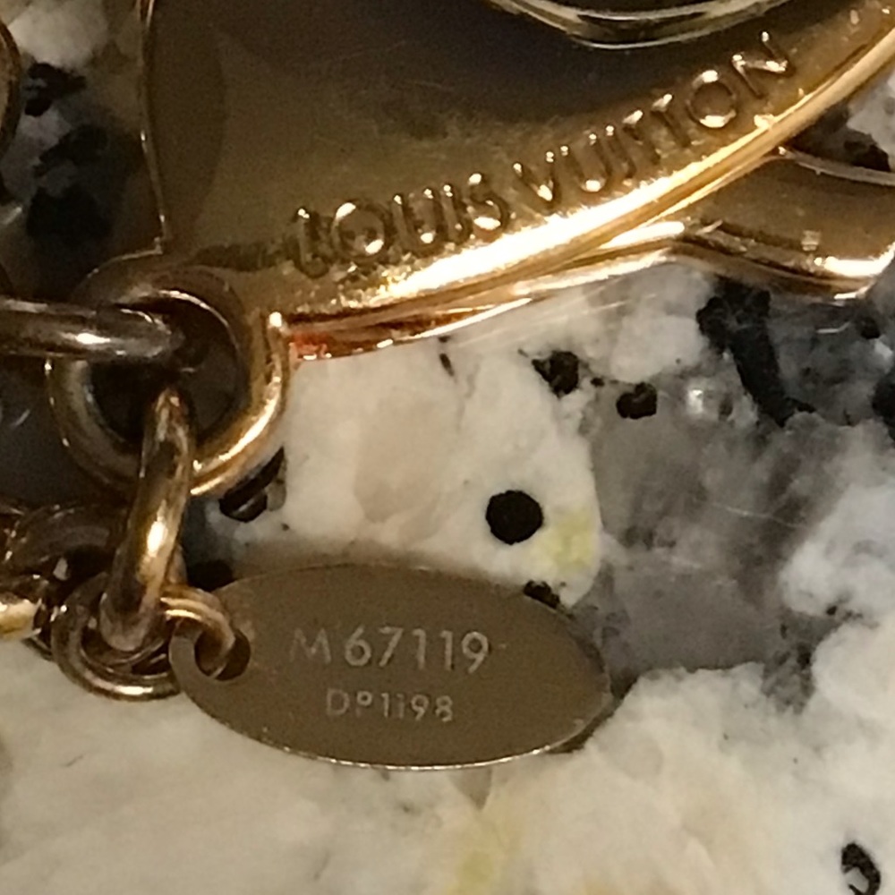 ❌SOLD❌Louis Vuitton Keychain 🌸🌺 - Picture 5 of 13